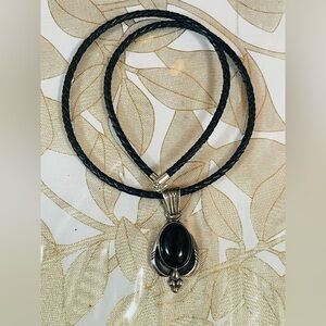 VTG Native American Navajo Sterling Silver Black Onyx Pendant Leather Necklace